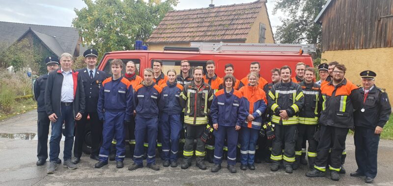 Zwei Gruppen der Feuerwehr Achtel legen Leistungsabzeichen erfolgreich ab
