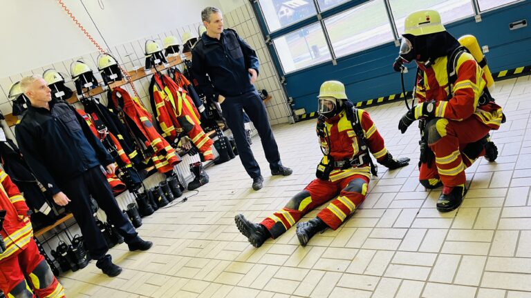 Read more about the article Atemschutznotfalltraining bei der Feuerwehr Weigendorf