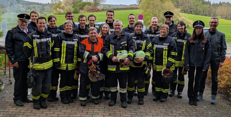 Feuerwehr Holnstein-Mittelreinbach meistert Leistungsprüfung mit Bravour